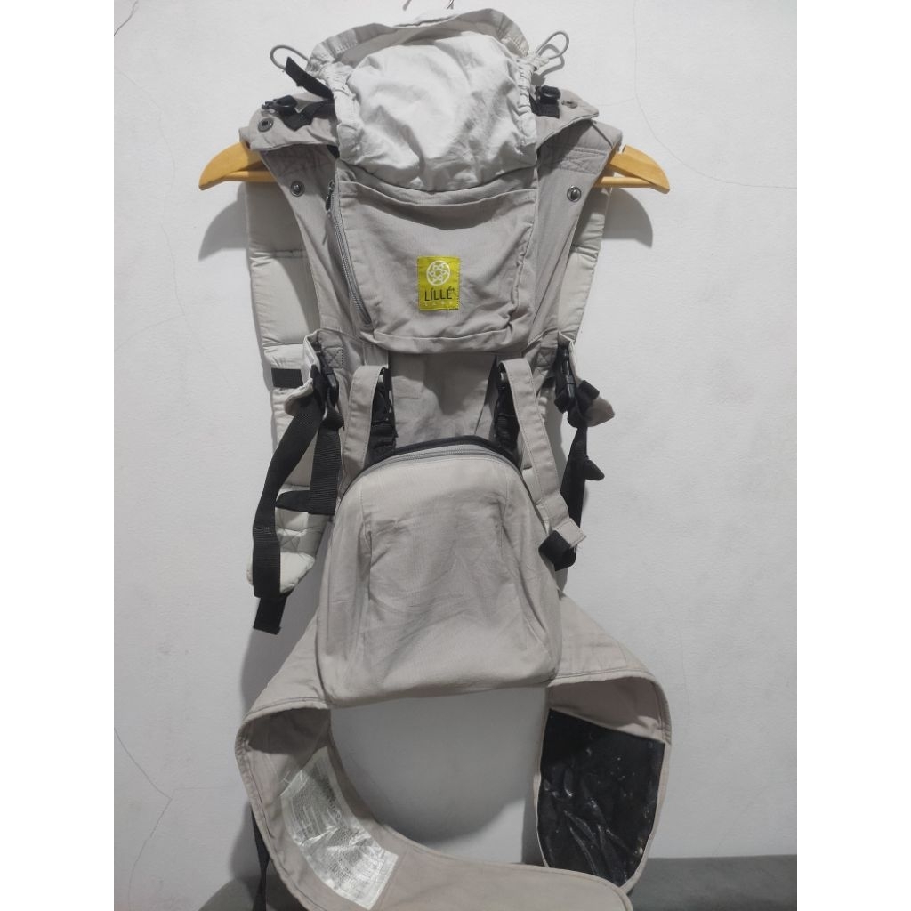 Gendongan Bayi Second Preloved Hipseat 2 in 1 Lille Baby Carrier