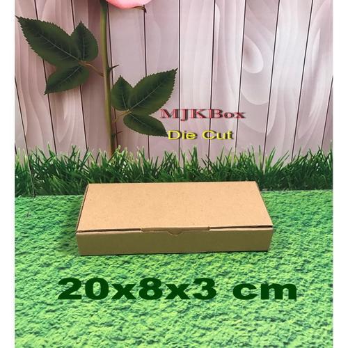 

KARDUS/ KARTON/BOX UK. 20X8X3CM.........MODEL KARDUS PIZZA