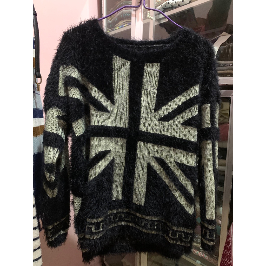 Preloved Sweater Bulu