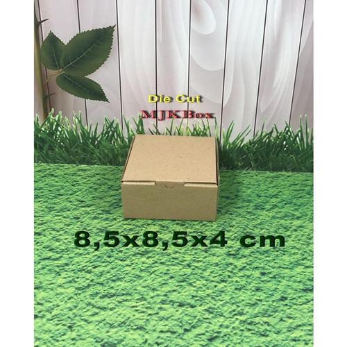 

Kardus Karton Uk, 8,5x8,5x4 cm...Die Cut U/ packing - aksesoris - dll