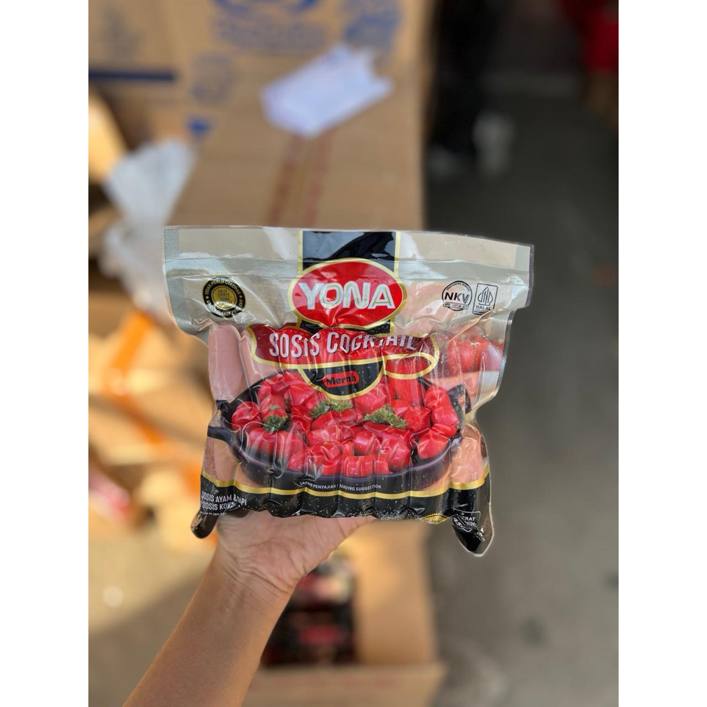 

YONA SOSIS COCKTAIL MERAH