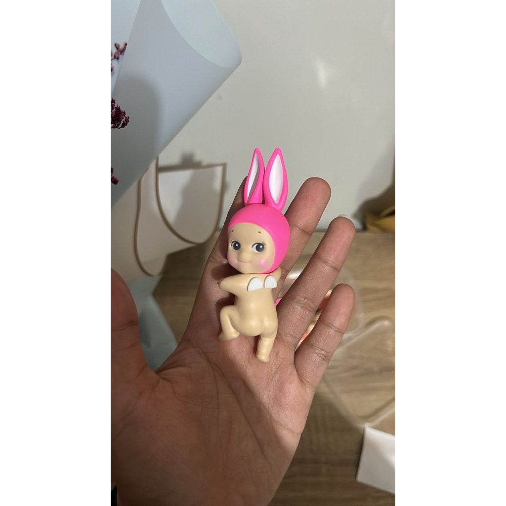 Sonny Angel lookingback series - Rabbit