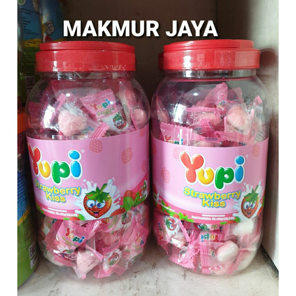 

YUPI LOVE TOPLES / JAR CANDY STRAWBERRY KISS ( Isi 125pcs)