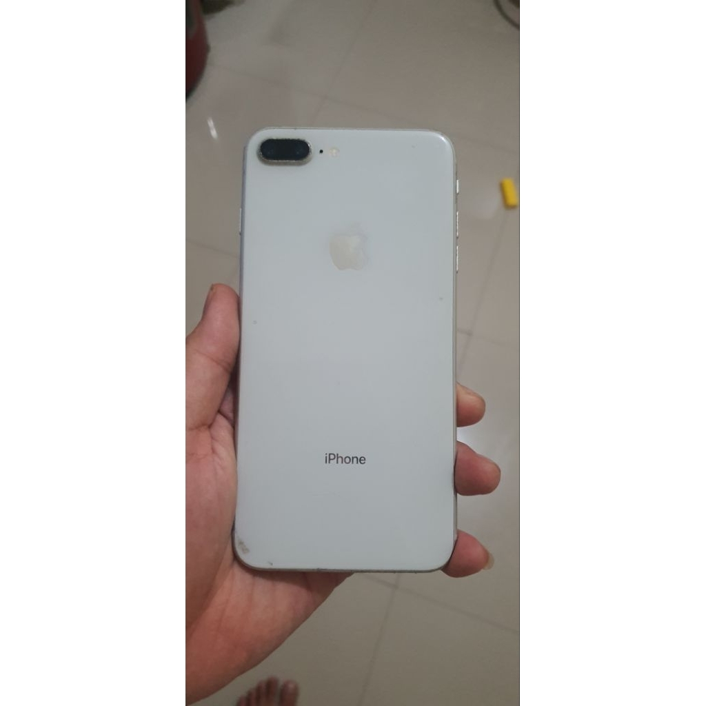 Iphone 8plus 256gb ibox habis jatuh. kondisi mati