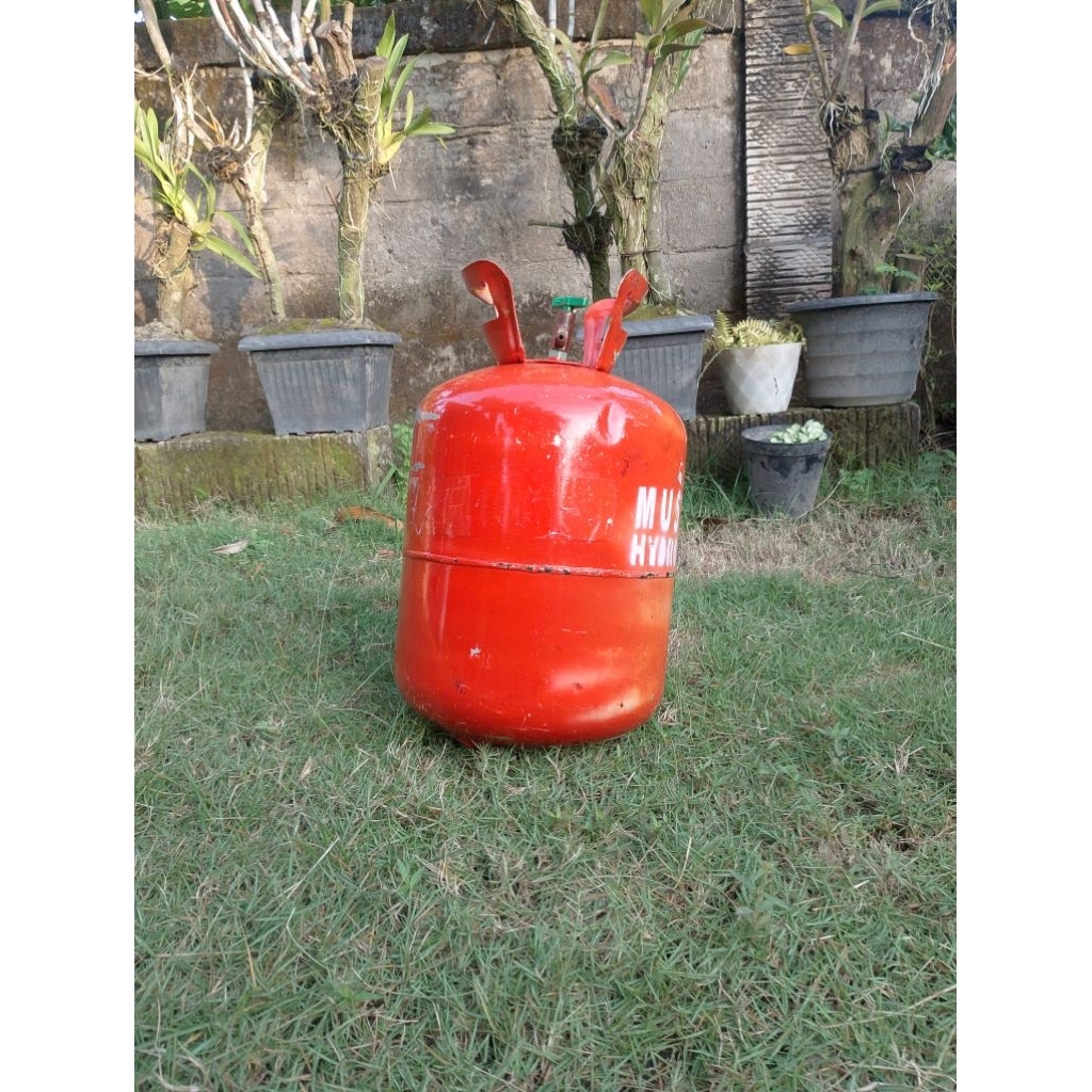 Tabung Bekas Freon kosong