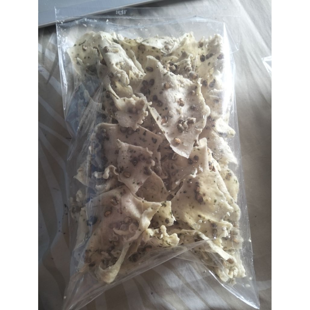 

keripik kacang hijau