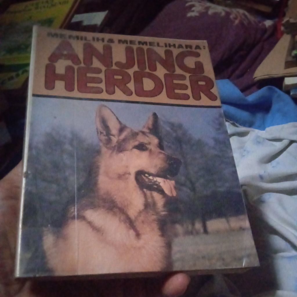 buku Memilih & Memelihara Anjing Herder, buku original jadul