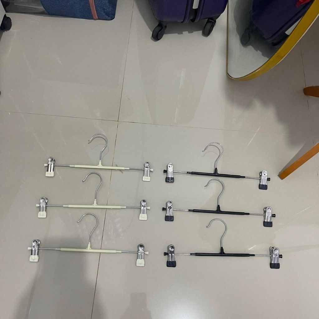 hanger modeal jepitan celana, gantungan jepitan celana