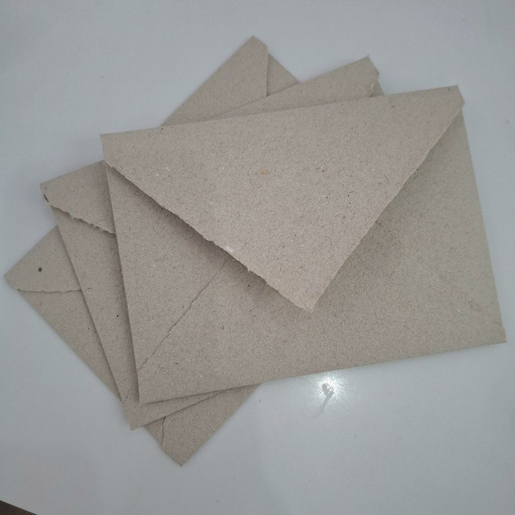 

Amplop Kertas Daur Ulang Abu abu