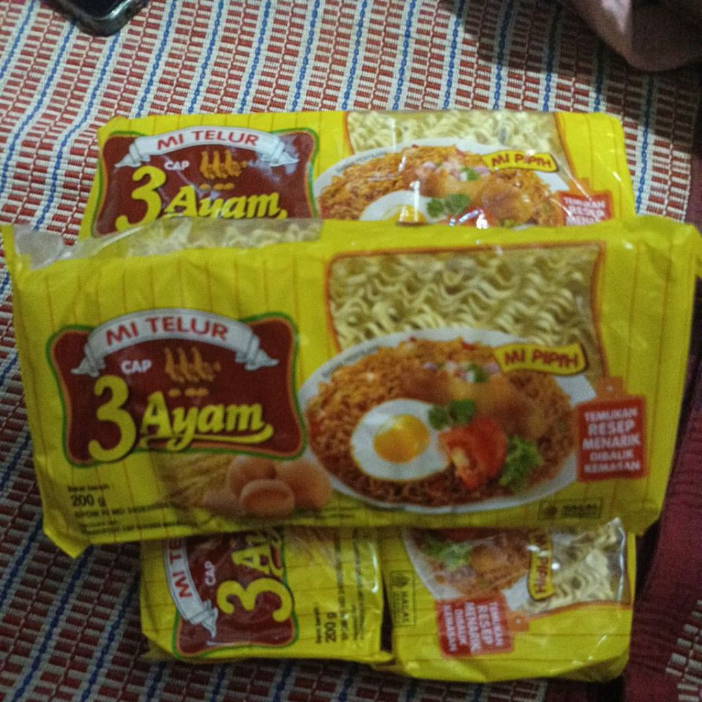 

mie telur cap 3 ayam 3 pcs top mie instan