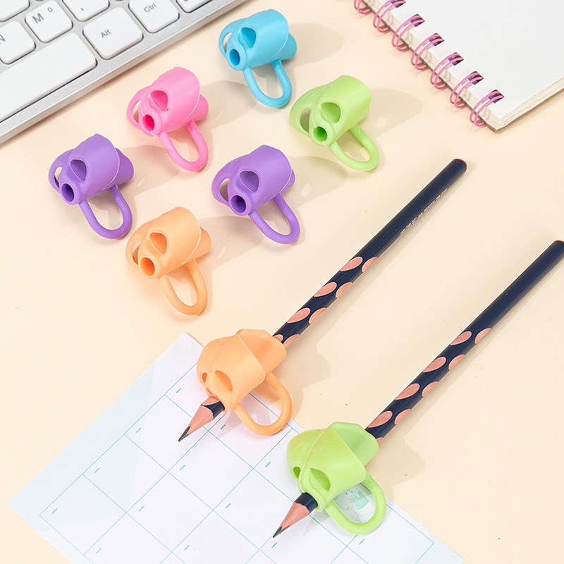 

Alat Bantu Menulis Anak - Alat Bantu Anak Dalam Belajar Menulis-Pensil Grip Anak Menulis