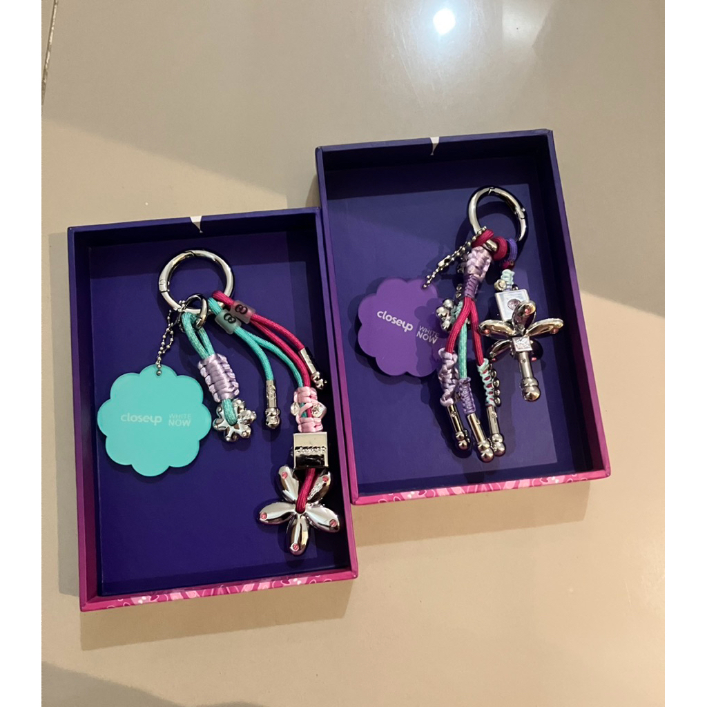 bloca bag charm / bloca x closeup / bloca x close up / magnolia eclair bag charm / daisy parfait