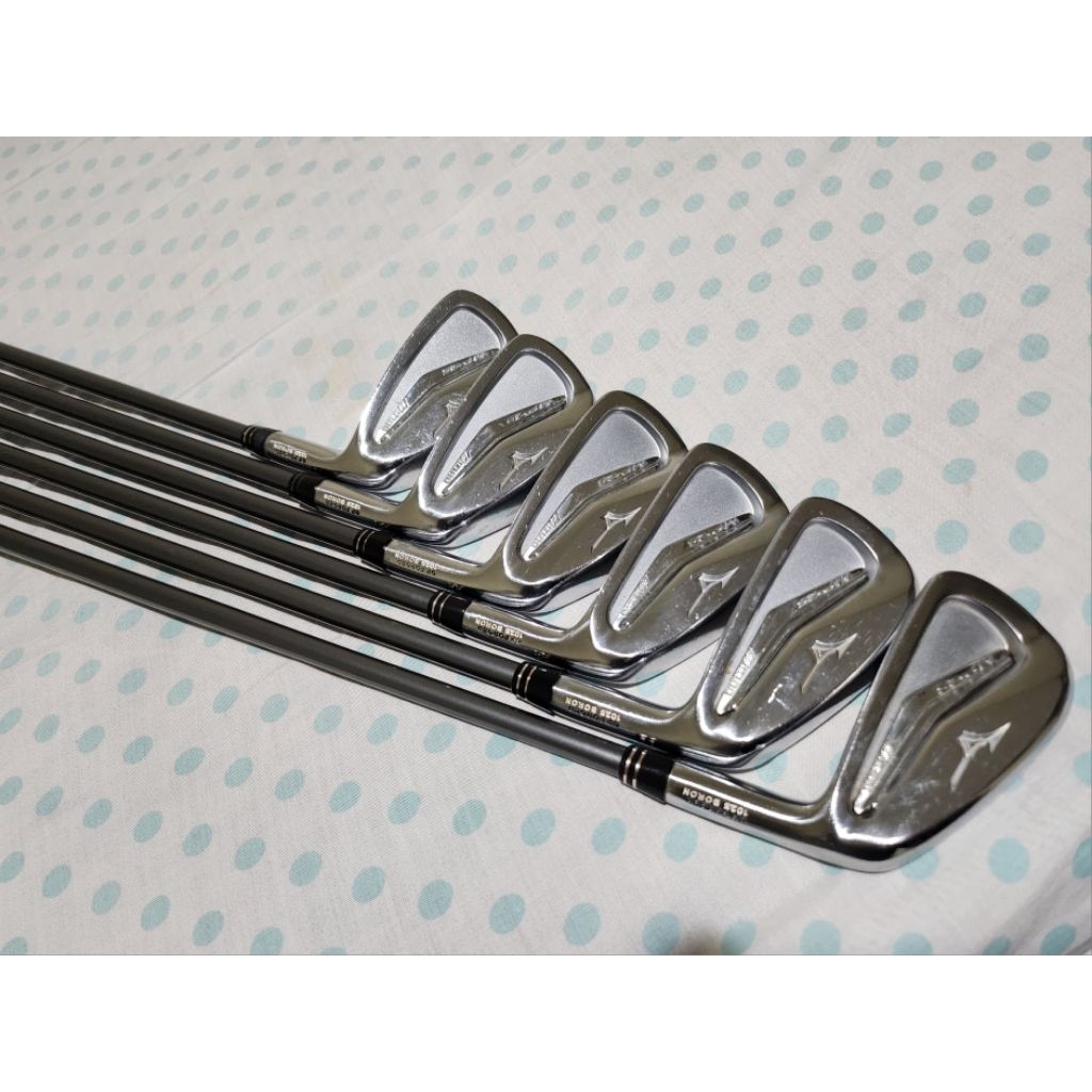 Golf iron set Mizuno MP25
