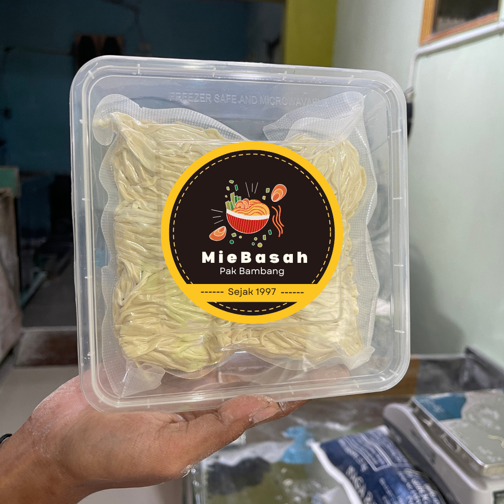 

Mie Mentah Super - Mie Ayam Gacoan Telur Ayam | Fresh Setiap Hari | Mie Tanpa Pengawet | Cocok untuk Jualan / Mie Resto | Lurus Keriting Lebar Bisa Request