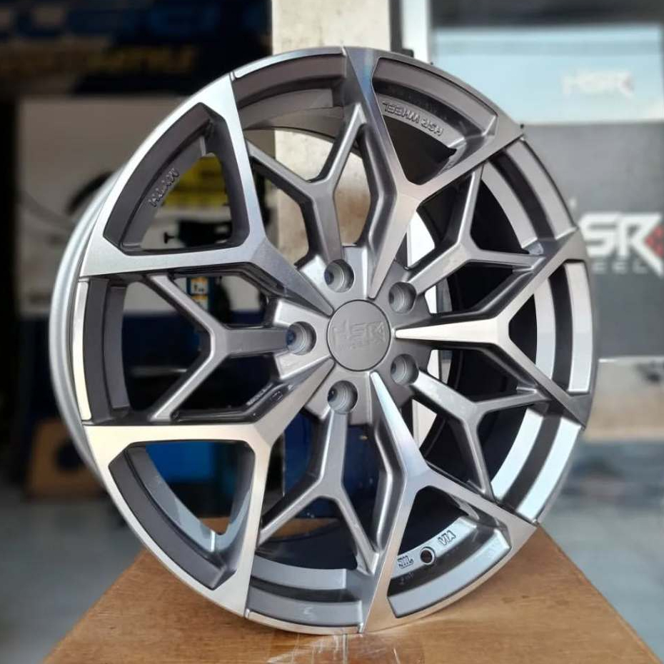 Velg Ring 18 HSR MYTH01 R18 Cocok Buat Mobil Toyota Innova