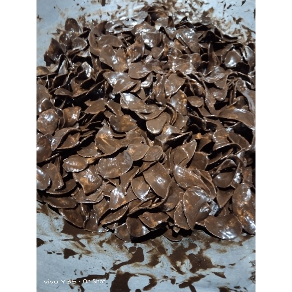 

Keripik pisang Lumer varian coklat