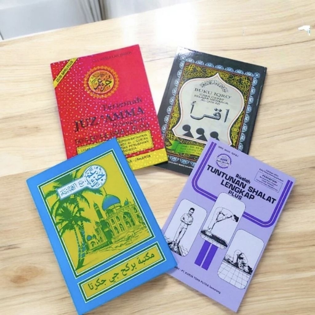 

paket 4 buku sesui etalase paket 4 buku ukuran besar 15 x 20 cm