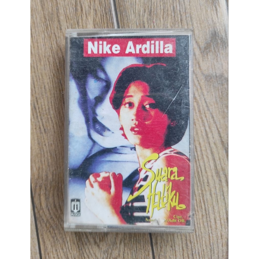 kaset pita NIKE ARDILLA "suara hatiku"