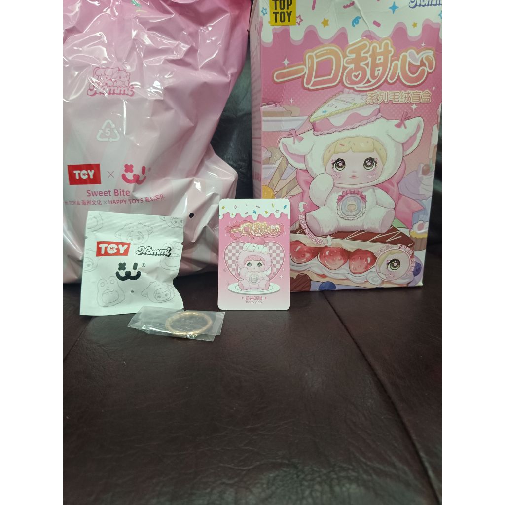 Boneka NOMMI V7 sweet bite Selected(Berry Pop Pink)