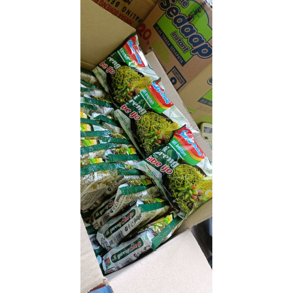 

indomie goreng CABE IJO (isi 5 bks)