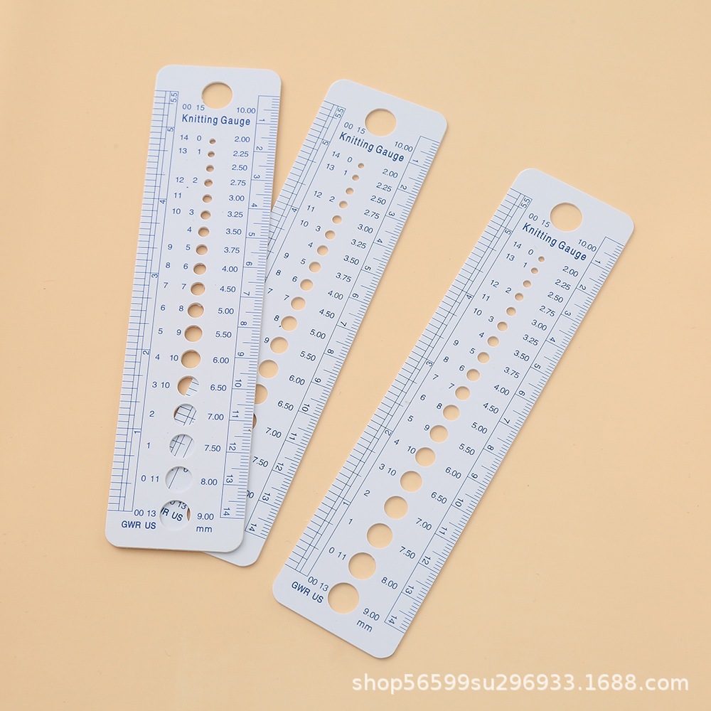 

MADEBYBULAT - PENGGARIS RAJUT KNITTING GAUGE RULER PLASTIC NEEDLE