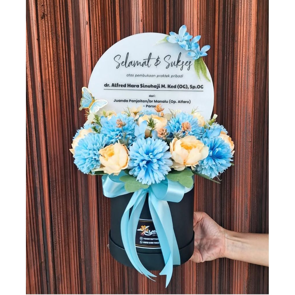 Bloom Box Akrilik | Bunga Kado Wisuda