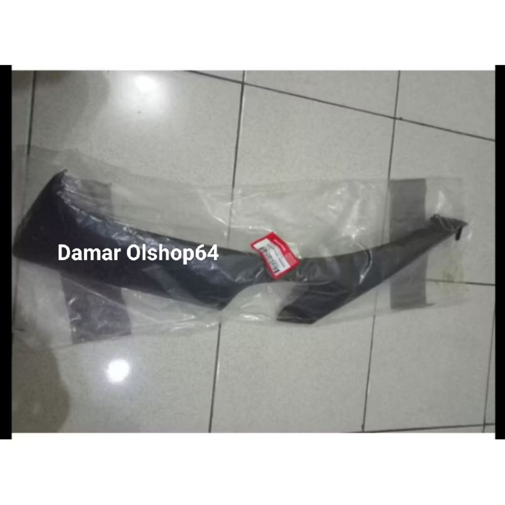 83620-KZL-930ZA Cover Lower Sayap Bawah Kiri Motor Spacy Original AHM
