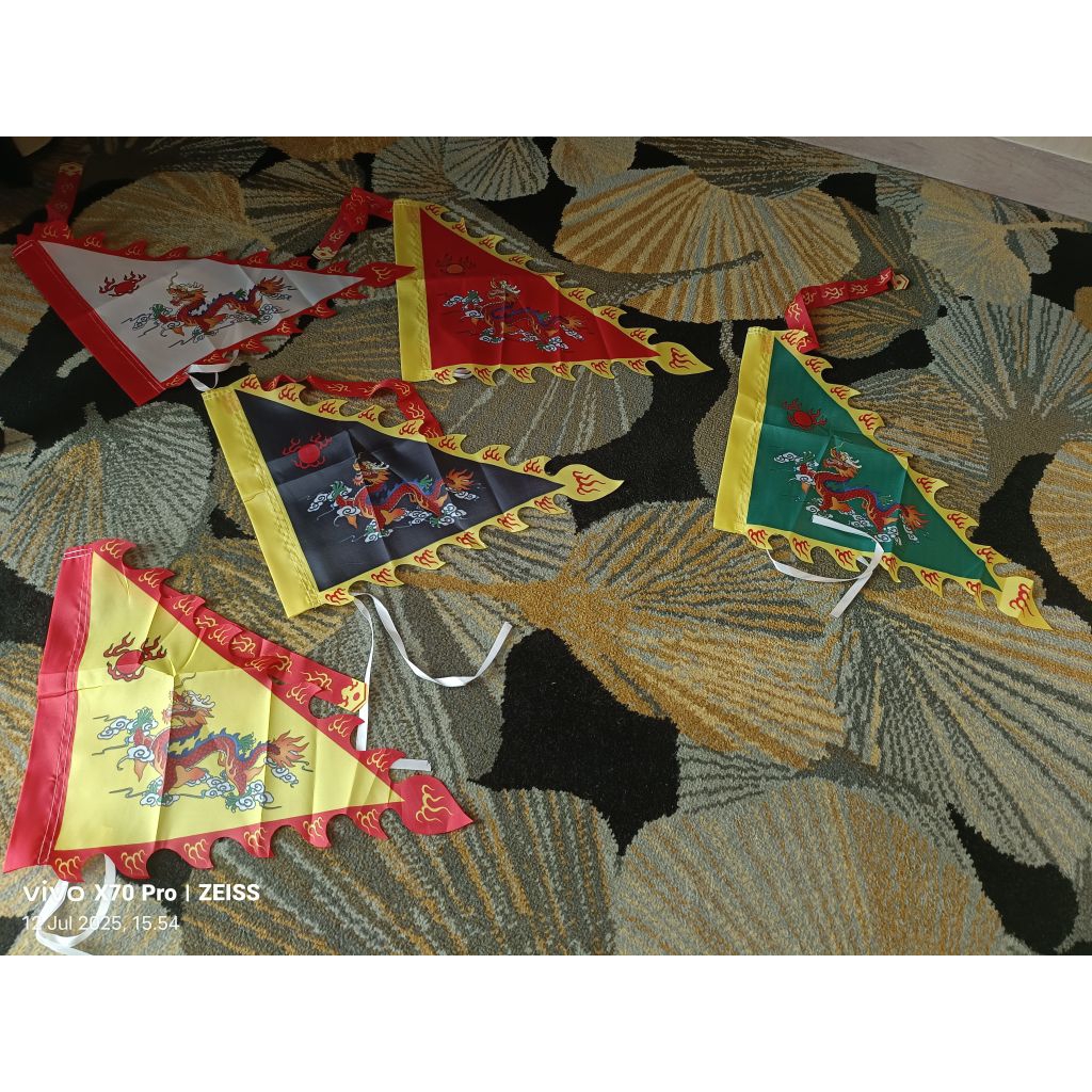 bendera naga 5 warna