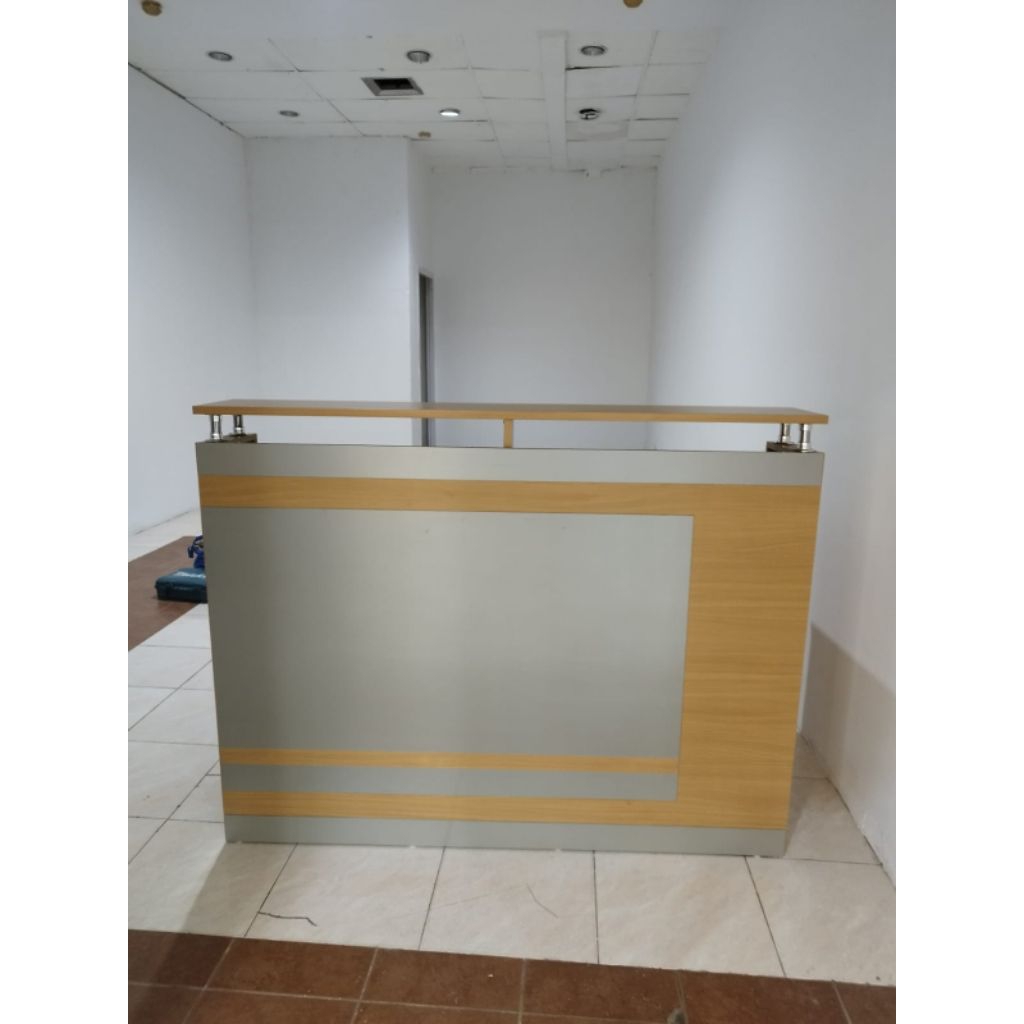 meja resepsionis L NS-1