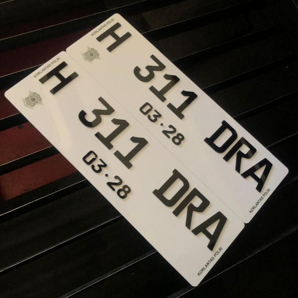 Plat Nomor Mobil Akrilik Timbul Custom / Plat Nomor Akrilik Mobil