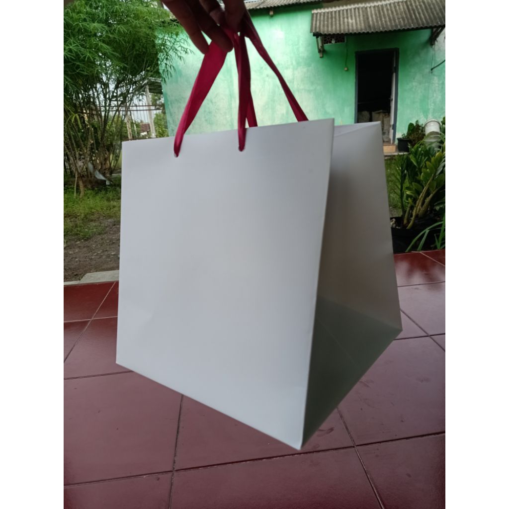

Custom Paperbag (Khusus Chat)
