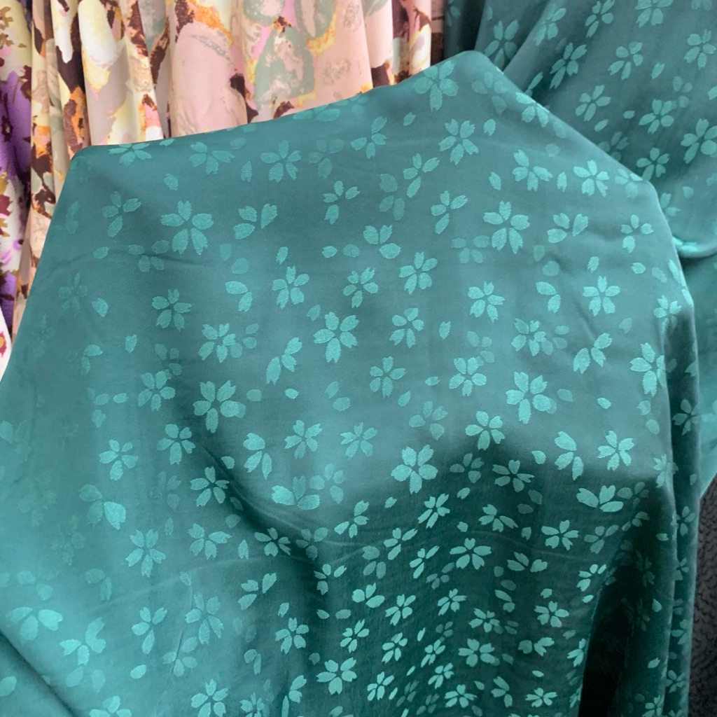 kain zarasilk motif emboss - kain zara silk premium - kain zara silk emboss luxury