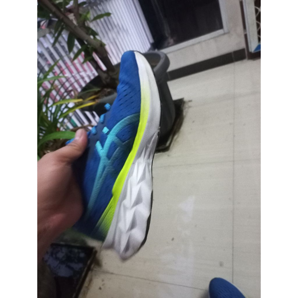 asics novablast 2 original