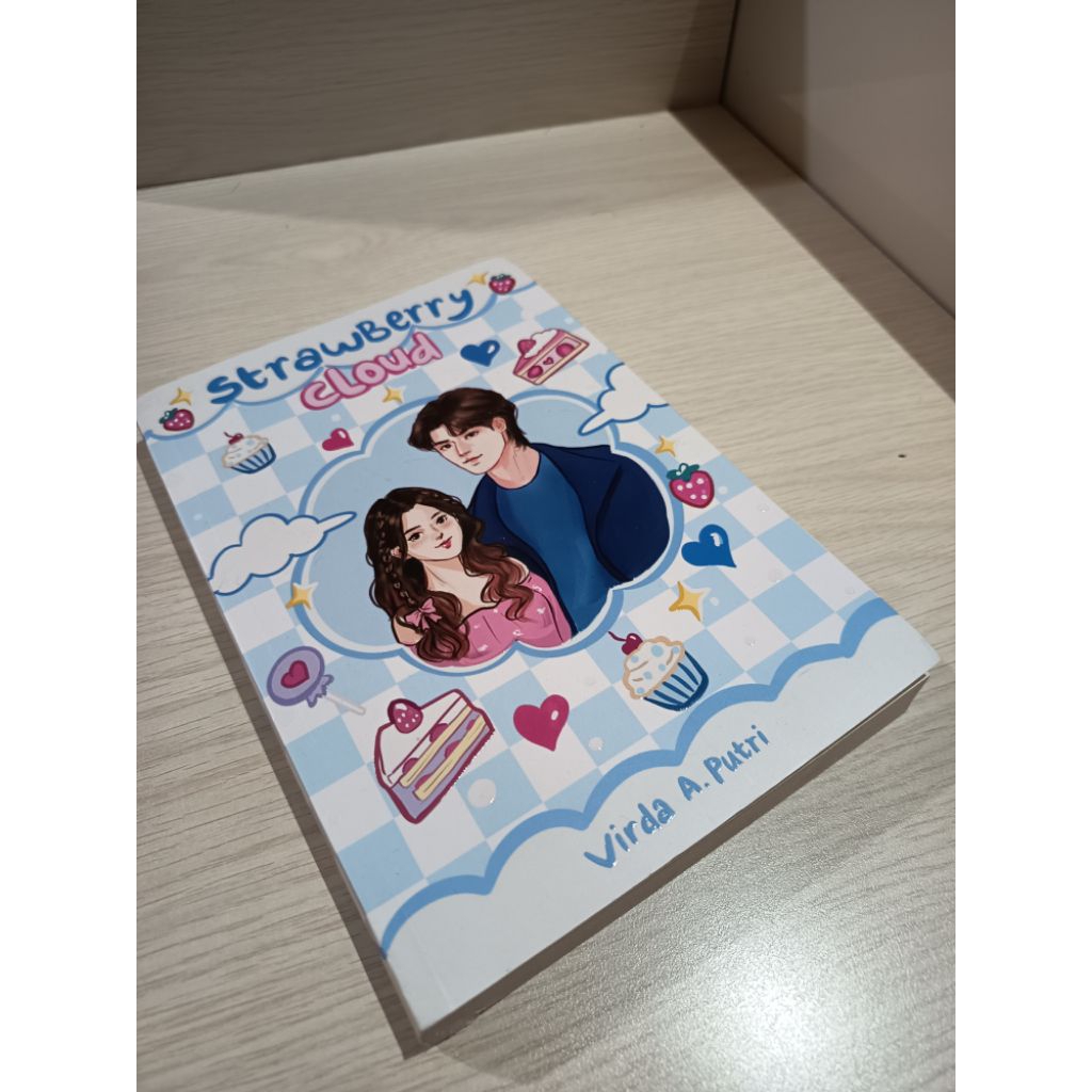 Novel preloved, Strawberry Cloud