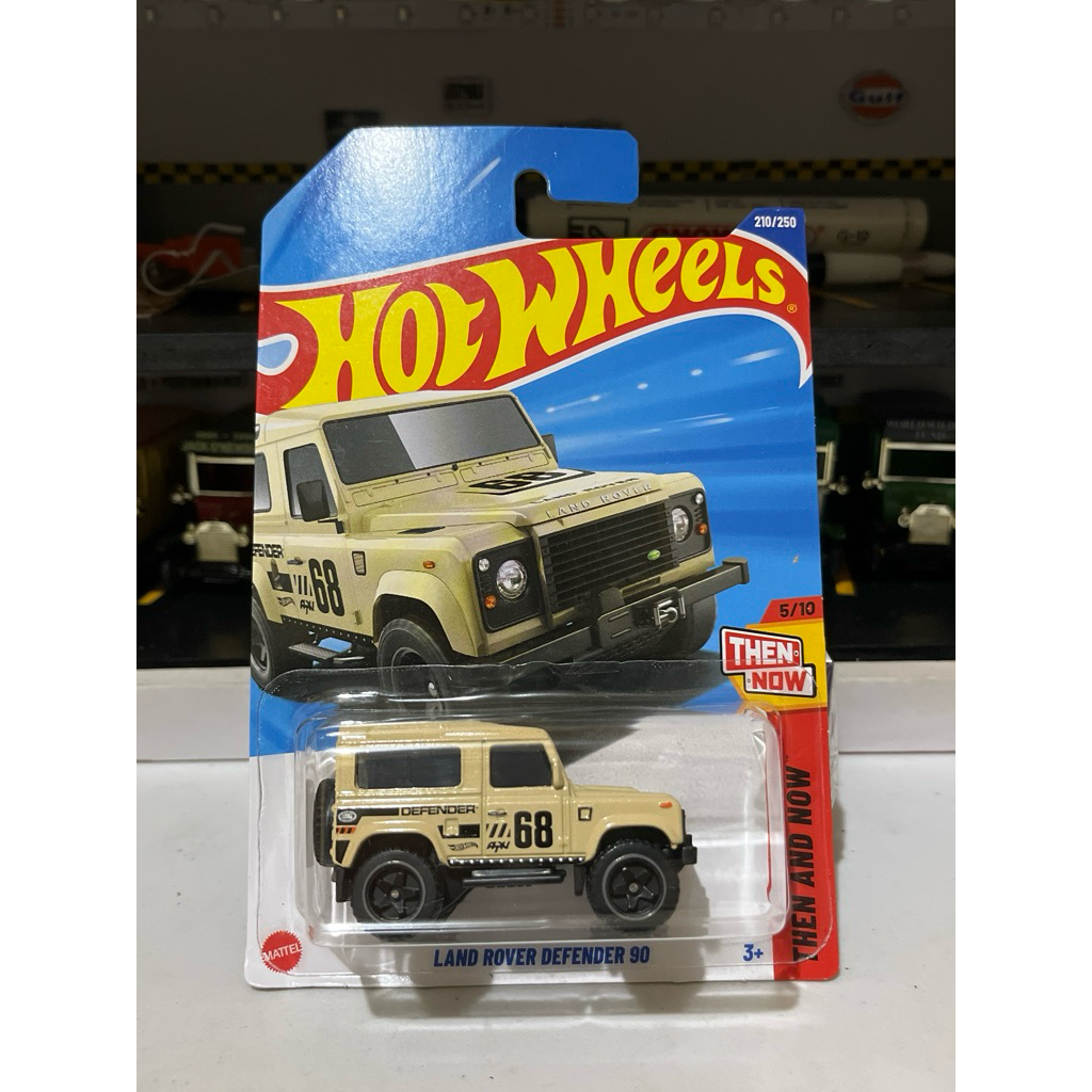 Hot Wheels Land Rover Defender 90