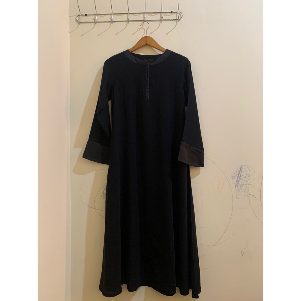 Preloved Abaya Al Arabian Lurex Size S