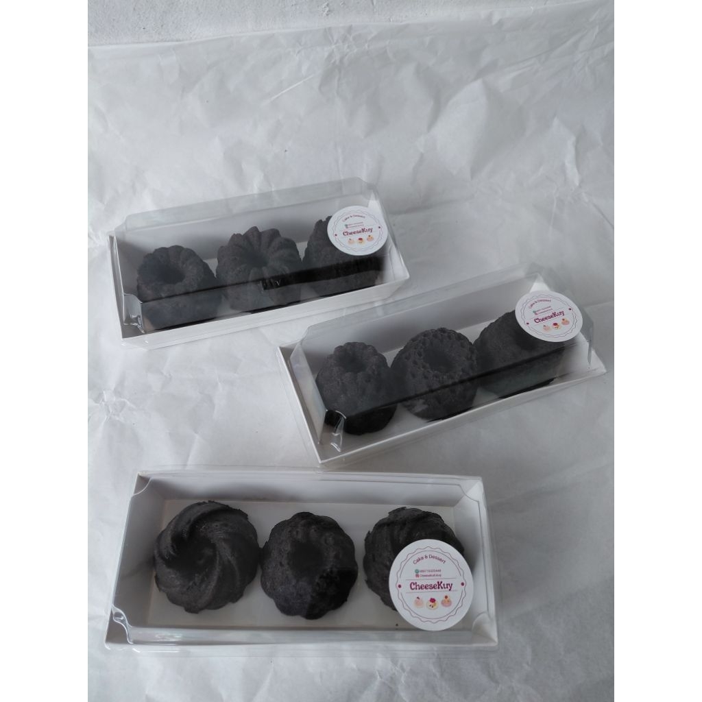 

Bolu ketan hitam keju lumer