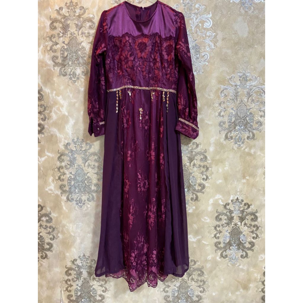 preloved dress panjanb kebaya pesta brokat  burgundy payet