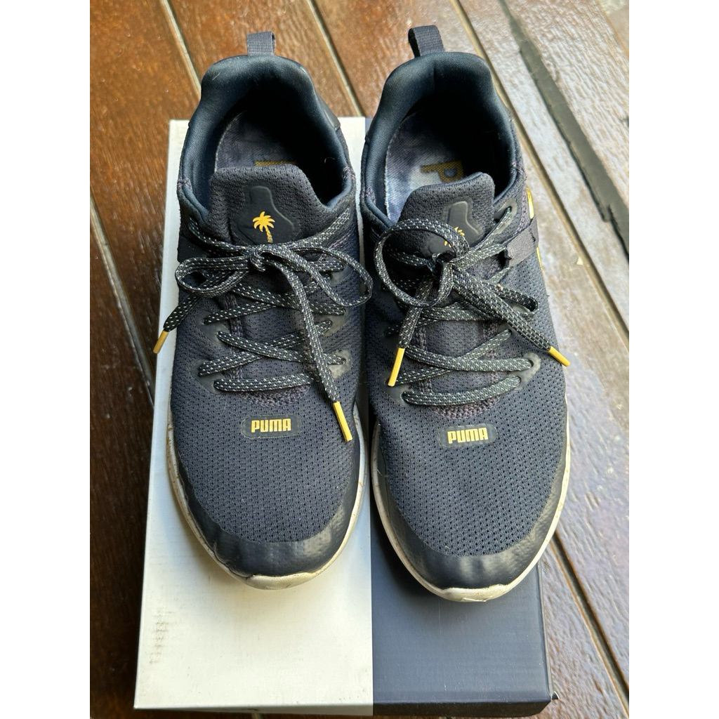 sepatu golf wanita puma warna navy blue