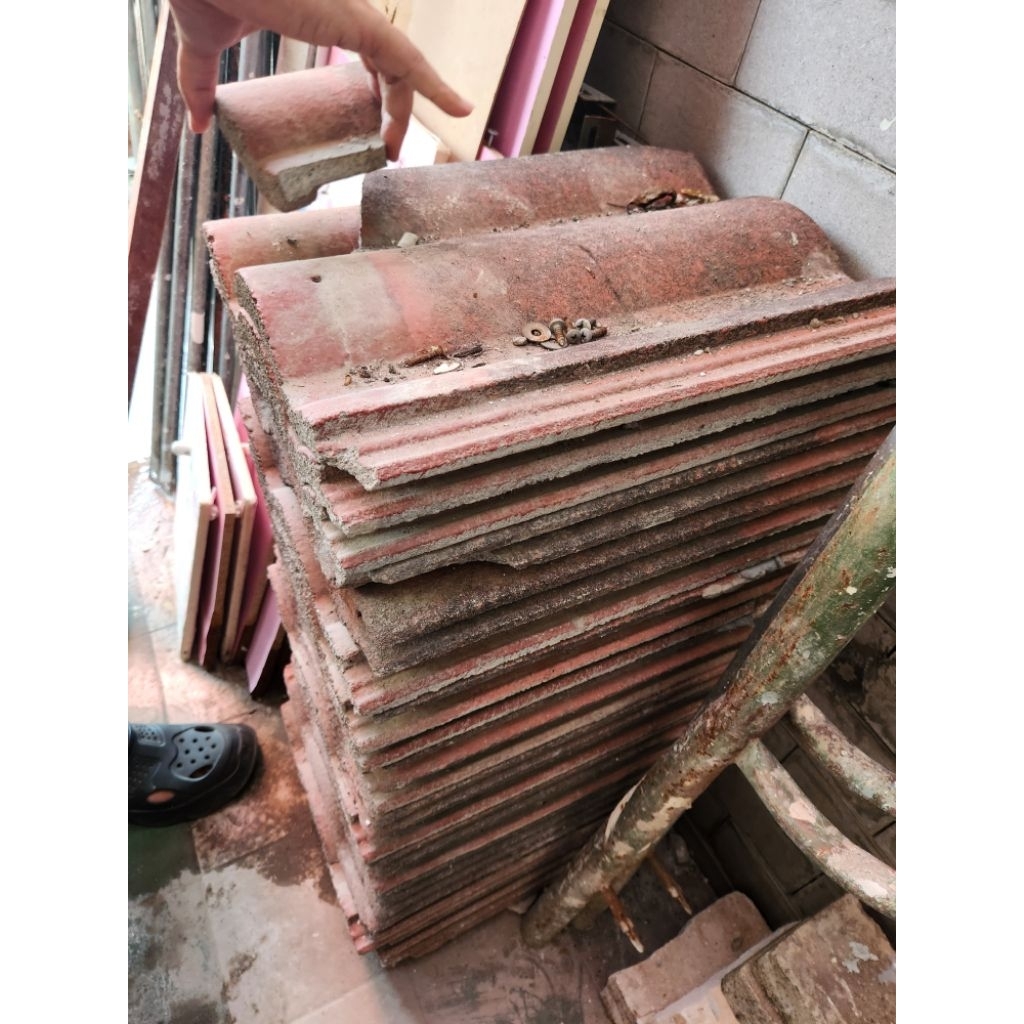 OBRALL Genteng Bekas ukuran 33x41 cm ONLY SURABAYA