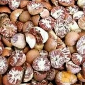 

ORIGINAL BUAH PINANG KERING KUPAS PER 1KG