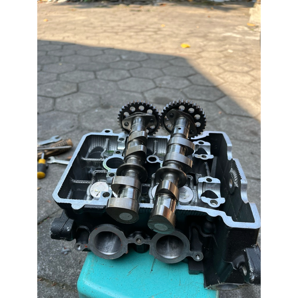 head r25 plus camshaft custom