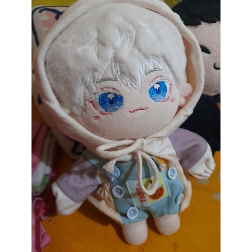 Boneka Gojo 20cm + Baju