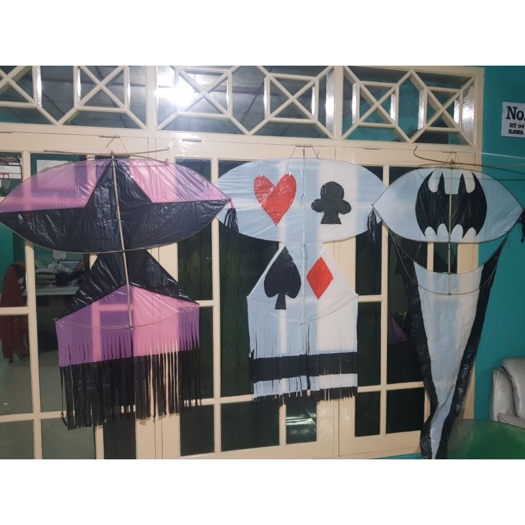 layangan koang merak calung berbagai motif menarik