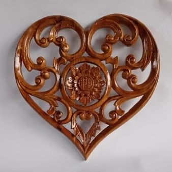 hiasan dinding ukir | pajangan dinding ukiran motif love | ornamen ukir kayu jati | sofenir ornamen 
