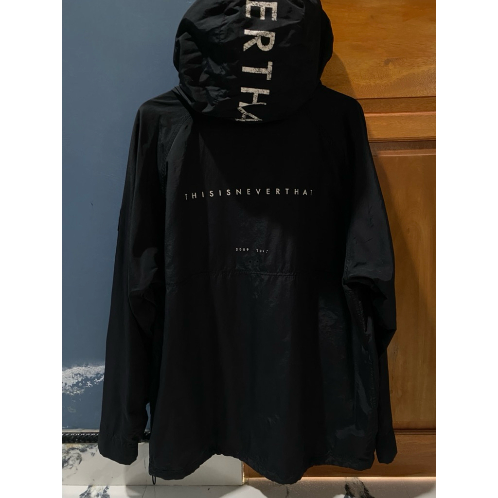 jacket outdor THISISNEVERTHAT