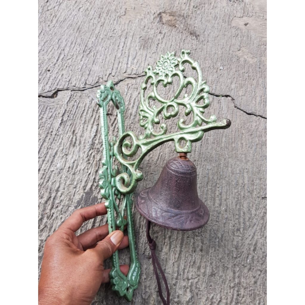 bel/lonceng pintu antik