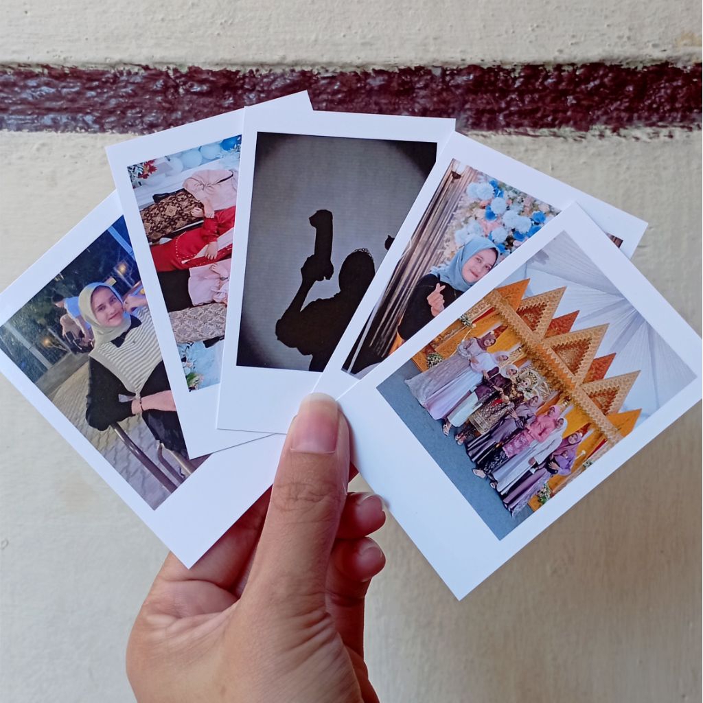 Polaroid 2R Kekinian / Cetak Foto Polaroid 2R