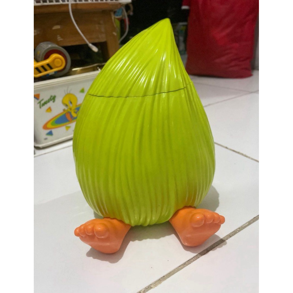 

popcorn bucket troll