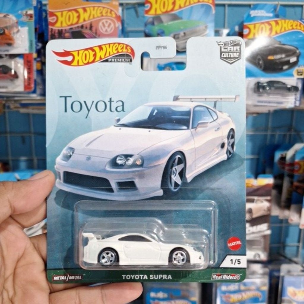 hot wheels premium toyota supra putih